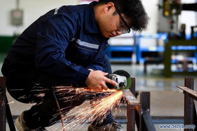 17年拿了5个寰宇总冠军 他们凭什么 爱重与坚执成就光泽