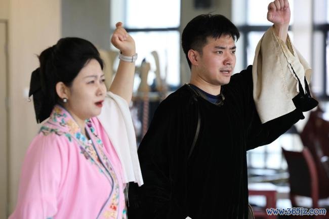 “主角”是如何真金不怕火成的——“一场戏”的台前幕后