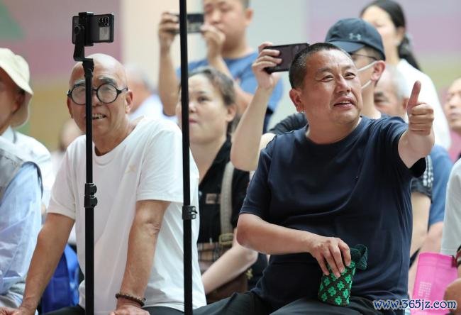 “主角”是如何真金不怕火成的——“一场戏”的台前幕后